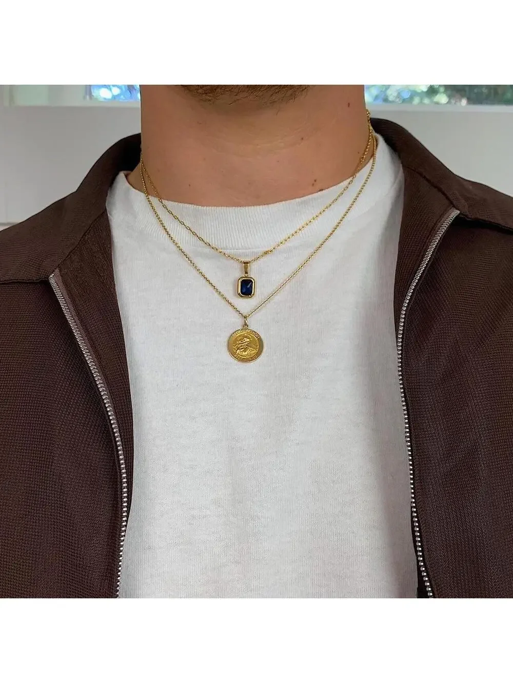 Vintage Classy Gold Chain Blue jewel opal pendant necklace. Gold Plated